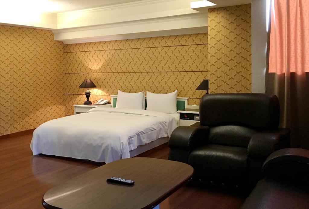 Zaw Jung Business Hotel Taizhong Zewnętrze zdjęcie