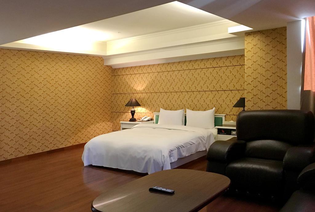 Zaw Jung Business Hotel Taizhong Zewnętrze zdjęcie