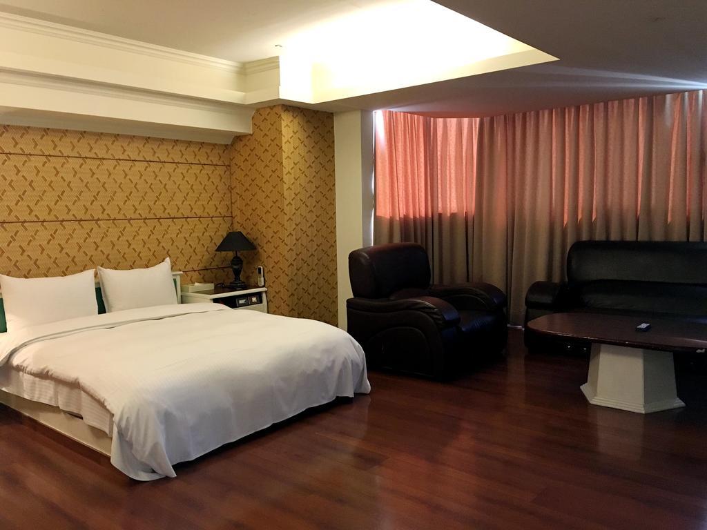 Zaw Jung Business Hotel Taizhong Zewnętrze zdjęcie