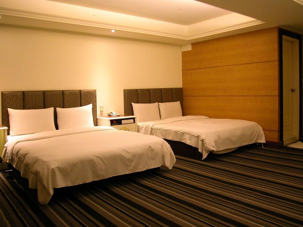 Zaw Jung Business Hotel Taizhong Zewnętrze zdjęcie