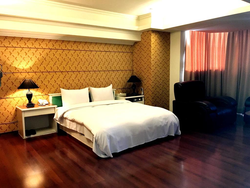 Zaw Jung Business Hotel Taizhong Zewnętrze zdjęcie