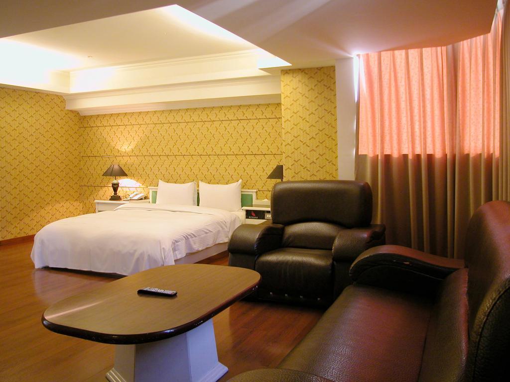 Zaw Jung Business Hotel Taizhong Zewnętrze zdjęcie