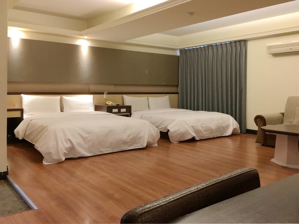 Zaw Jung Business Hotel Taizhong Zewnętrze zdjęcie