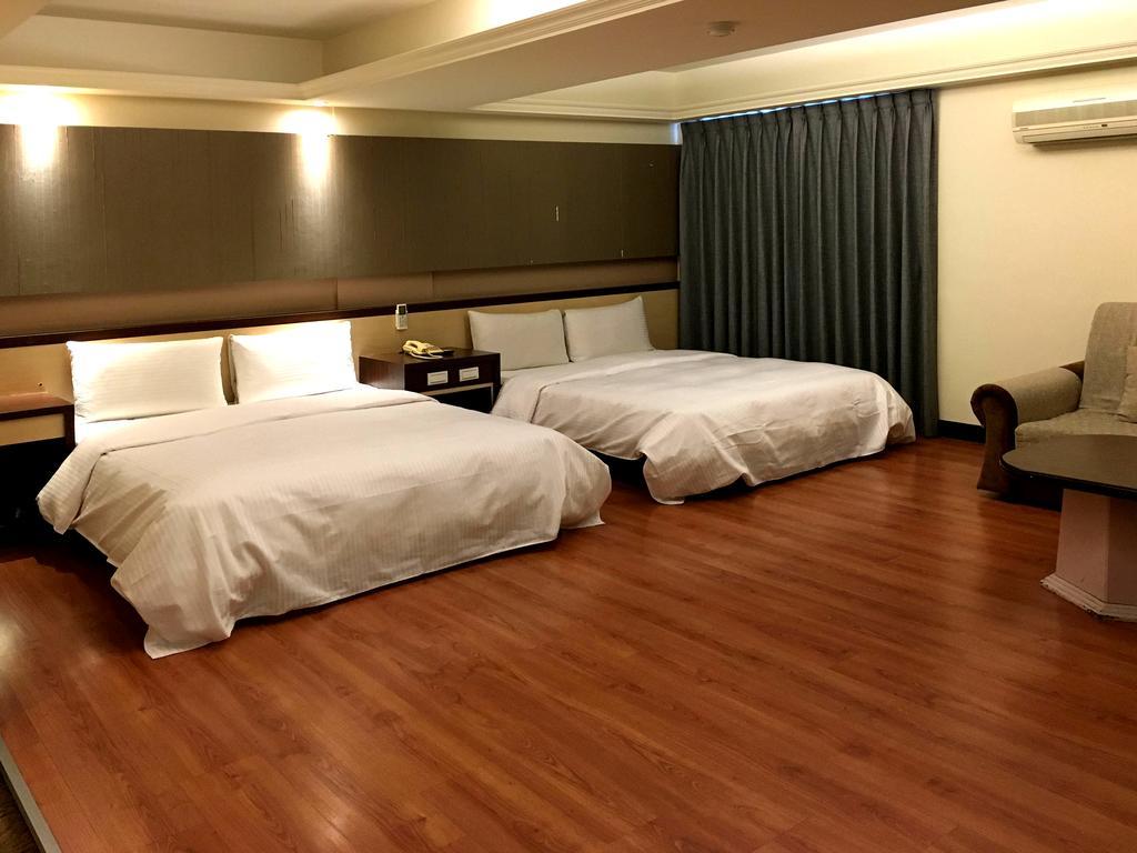 Zaw Jung Business Hotel Taizhong Zewnętrze zdjęcie