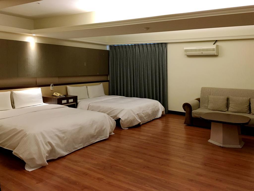 Zaw Jung Business Hotel Taizhong Zewnętrze zdjęcie