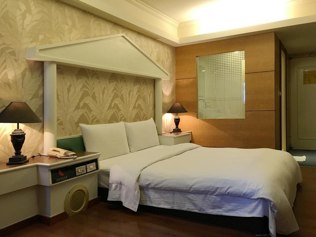 Zaw Jung Business Hotel Taizhong Zewnętrze zdjęcie
